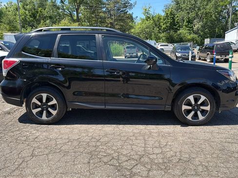 Used 2018 Subaru Forester 2.5i Limited AWD/4WD image 4