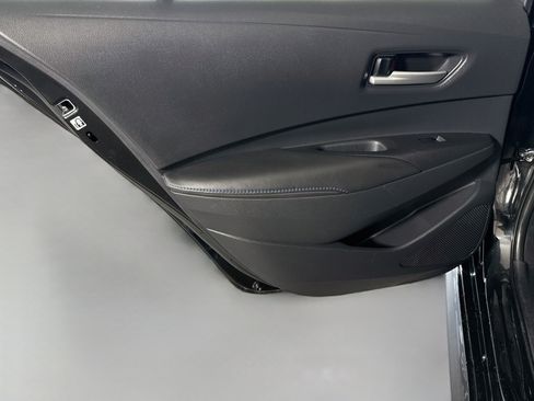 Used 2020 Toyota Corolla SE FWD image 25