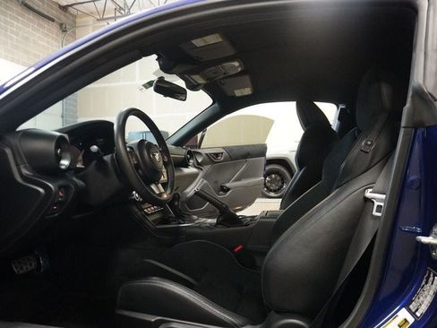 Used 2023 Toyota GR86 Premium RWD image 8
