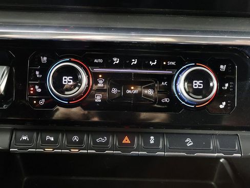 Used 2025 GMC Sierra 1500 Denali Ultimate image 51