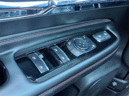 Used 2023 Lincoln Corsair Reserve image 20