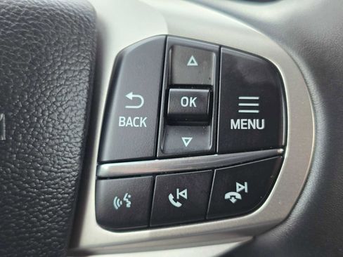 Used 2025 Ford Explorer Active image 34