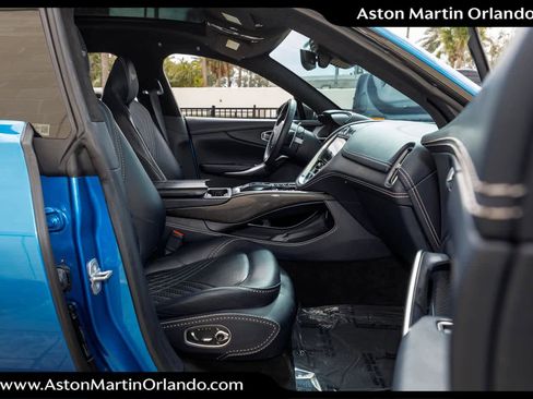 Used 2021 Aston Martin DBX image 57