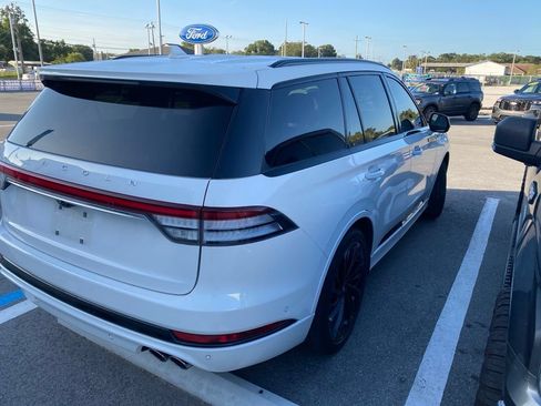 Used 2023 Lincoln Aviator Reserve w/ Equipment Group 201A AWD/4WD image 8