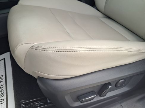 Used 2024 Nissan Rogue SL w/ SL Premium Package FWD image 18