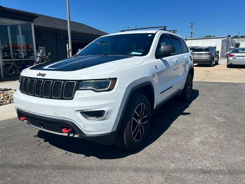 Used 2017 Jeep Grand Cherokee Trailhawk w/ Trailhawk Luxury Group AWD/4WD image 1