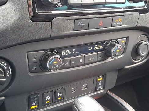 Certified 2024 Nissan Frontier PRO-4X w/ Pro Premium Package AWD/4WD image 23