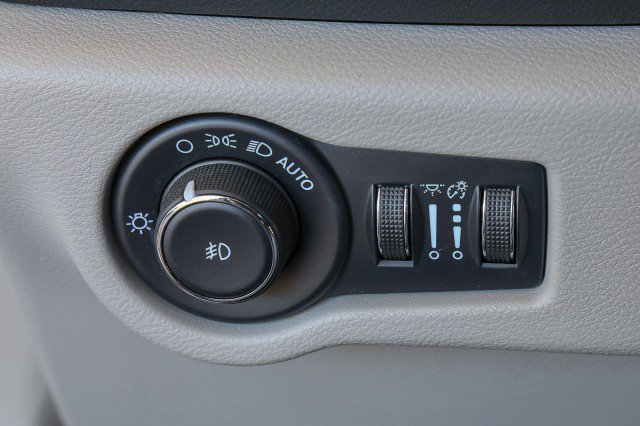 Used 2022 Chrysler Pacifica Touring-L FWD image 26