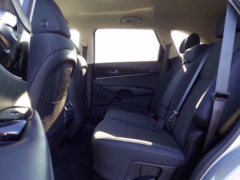 Used 2019 Kia Sorento AWD V6 w/ Option Group 020 image 10