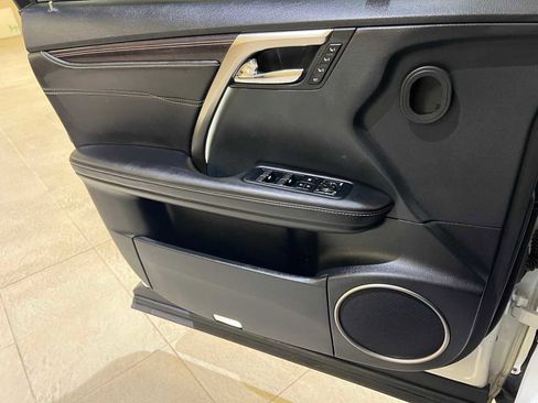 Used 2019 Lexus RX 350L Luxury image 18