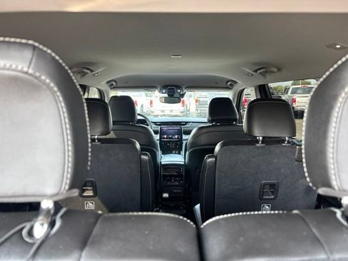 Used 2023 Jeep Grand Cherokee L Limited AWD/4WD image 43