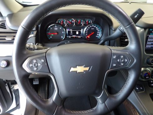 Used 2018 Chevrolet Tahoe LT AWD/4WD image 10