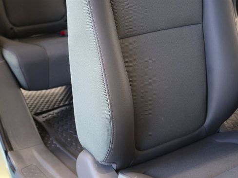 Used 2005 Honda Element EX image 59