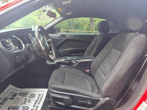 Used 2014 Ford Mustang GT RWD image 17
