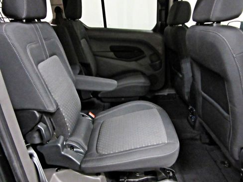 Used 2019 Ford Transit Connect XLT image 11