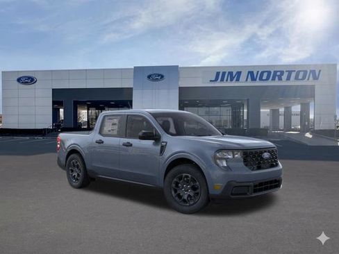 New 2026 Ford Maverick XLT w/ XLT Luxury Package FWD image 9