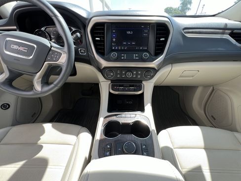 Used 2022 GMC Acadia Denali w/ Denali Ultimate Package image 24