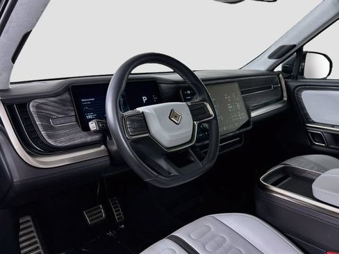 Used 2022 Rivian R1T Adventure AWD/4WD image 9