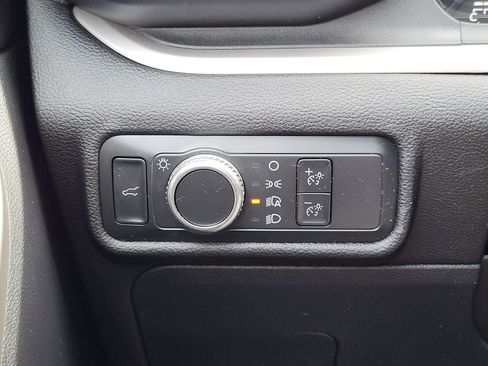 Certified 2022 Ford Explorer XLT image 27