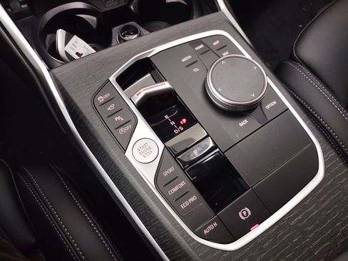 New 2026 BMW 330i Sedan w/ Convenience Package image 27