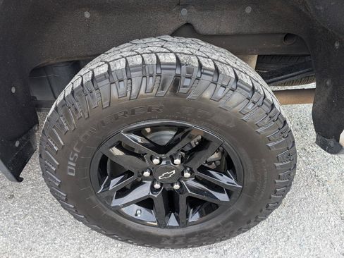 Used 2020 Chevrolet Silverado 1500 Custom Trail Boss w/ Infotainment Package image 6