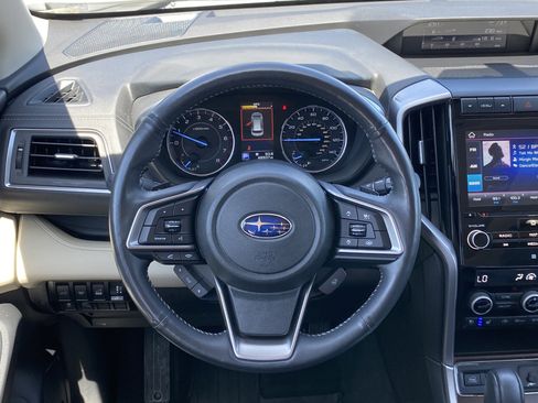Certified 2022 Subaru Ascent Touring AWD/4WD image 10