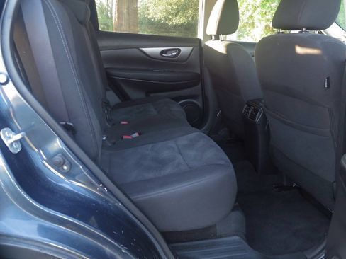 Used 2016 Nissan Rogue SV AWD/4WD image 16
