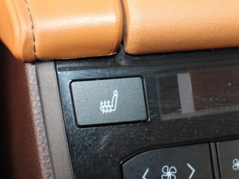 Certified 2021 Toyota Highlander Platinum image 16