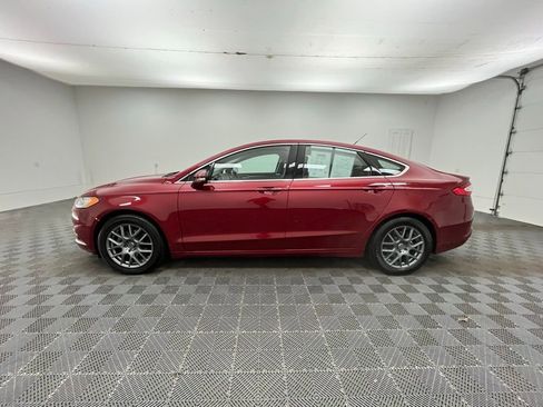 Used 2014 Ford Fusion SE w/ Equipment Group 202A image 12
