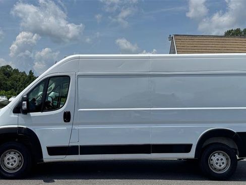 Used 2023 RAM ProMaster 2500 FWD image 8