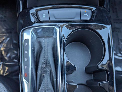 Certified 2024 Chevrolet Trax LT w/ Driver Confidence Package image 17