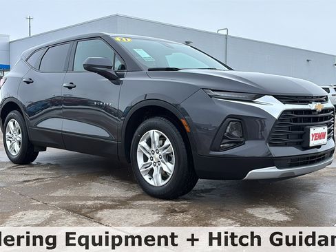 Used 2021 Chevrolet Blazer LT image 2