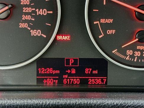 Used 2017 BMW 320i Sedan image 12