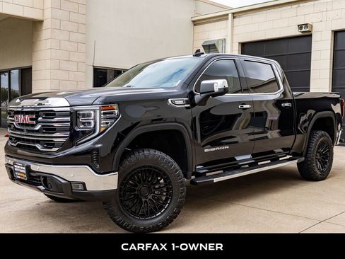 Used 2024 GMC Sierra 1500 SLT w/ SLT Premium Plus Package AWD/4WD image 5