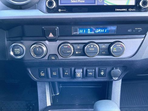 Used 2023 Toyota Tacoma TRD Off-Road image 30