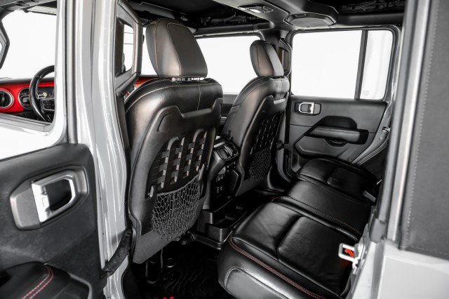 Used 2018 Jeep Wrangler Unlimited Rubicon AWD/4WD image 38