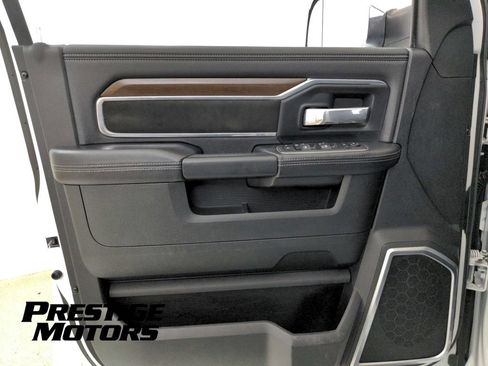 Used 2022 RAM 2500 Laramie AWD/4WD image 23
