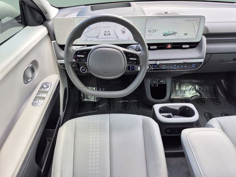 Certified 2024 Hyundai Ioniq 5 Limited AWD/4WD image 12