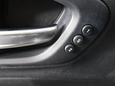 Used 2019 Jeep Cherokee Limited AWD/4WD image 22