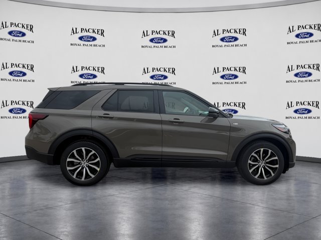 New 2027 Ford Explorer ST-Line w/ Premium Package RWD image 6