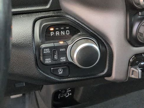 Used 2021 RAM 1500 Big Horn AWD/4WD image 32