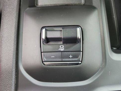 Used 2024 GMC Sierra 2500 AT4 w/ AT4 Premium Plus Package AWD/4WD image 38