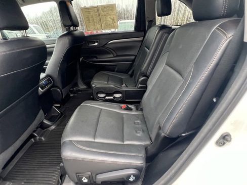 Used 2017 Toyota Highlander Limited image 20