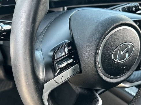Used 2022 Hyundai Elantra SEL w/ Convenience Package FWD image 23