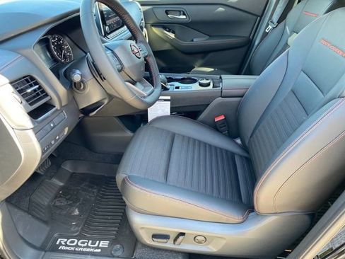 New 2026 Nissan Rogue SV image 10