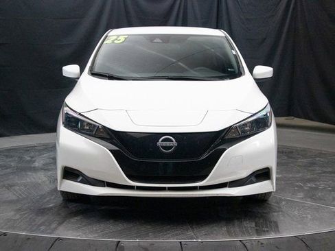 Used 2025 Nissan Leaf S image 4