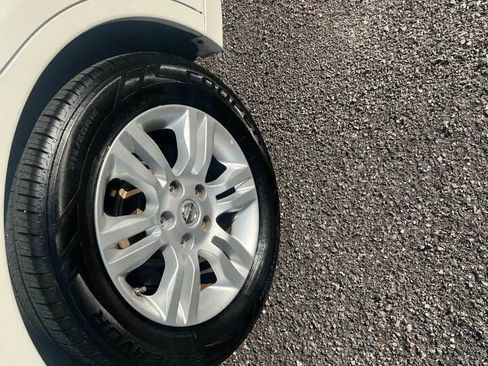 Used 2012 Nissan Altima 2.5 SL w/ 2.5SL Pkg FWD image 14