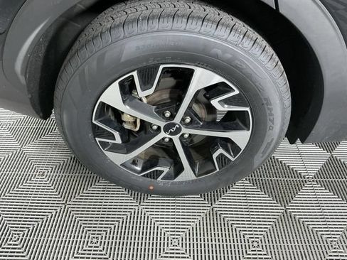 Used 2023 Kia Sportage EX AWD/4WD image 15