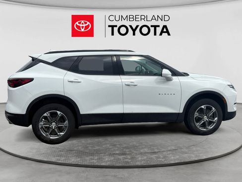 Used 2024 Chevrolet Blazer LT w/ Convenience Package FWD image 6