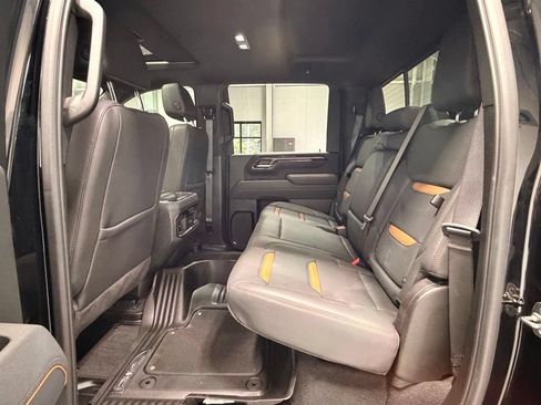 Used 2025 GMC Sierra 2500 AT4 w/ AT4 Premium Plus Package AWD/4WD image 27